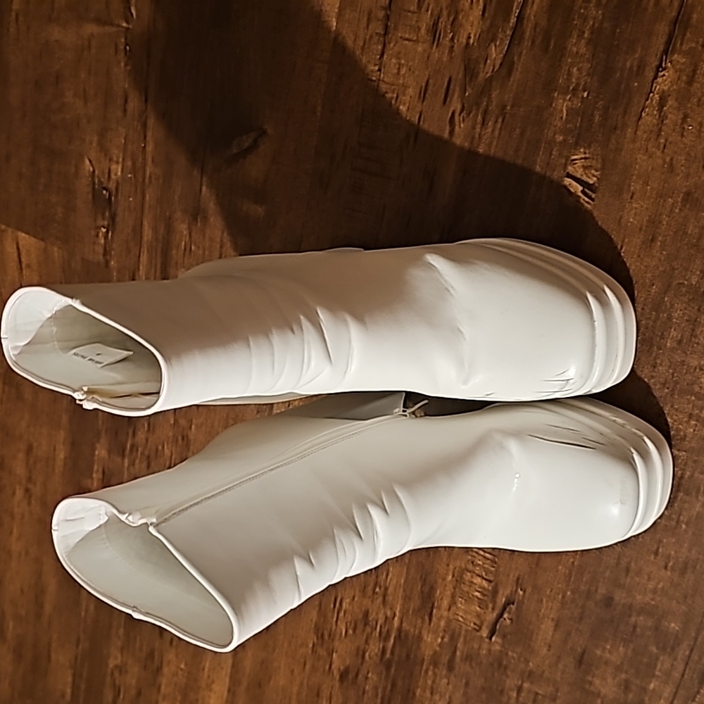 White platform boots FINAL MARKDOWN